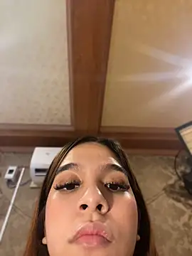 hugecock_cali webcam