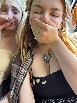 FlashTitsRoyal