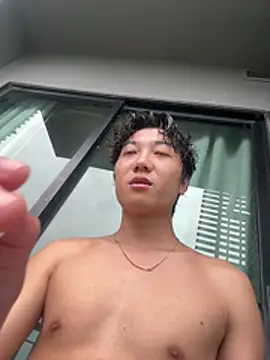 YourBadboy718 webcam