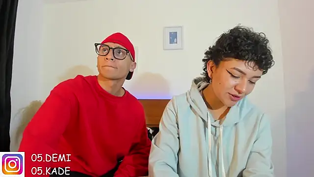 kade_demi webcam