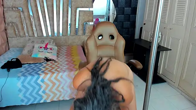 cute_sassy webcam