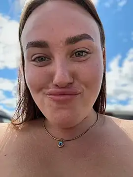 KiraSunshine webcam