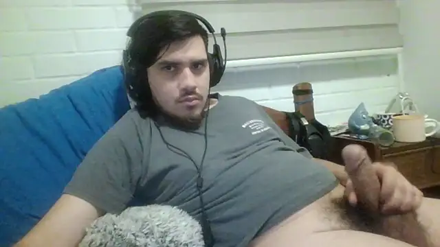 hung_weeb webcam