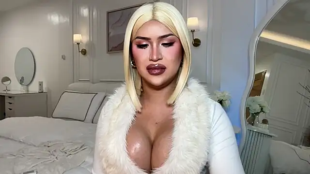 Your_Majesty_Tyra Live Web Cam Show