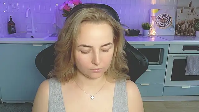 Mira_Mermayd webcam
