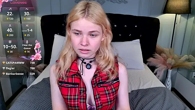 ChloeWells webcam