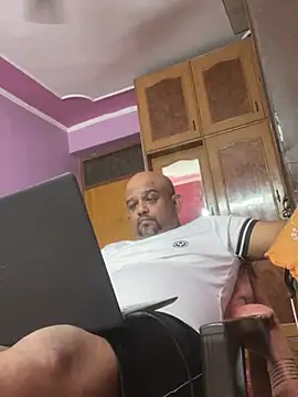 Dick_6inches_Delhi webcam
