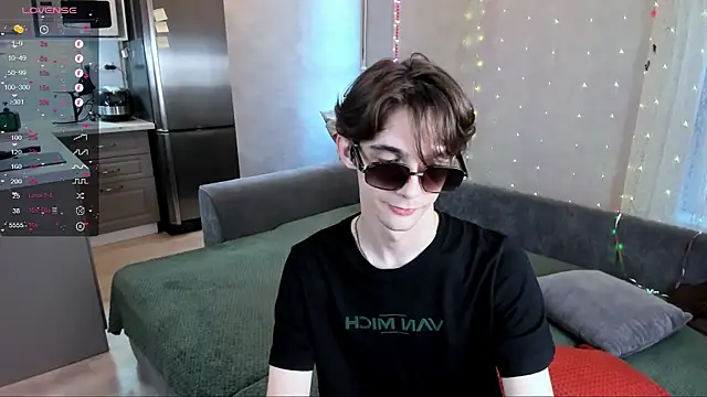 Aaron_Boom webcam