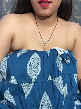 Miss-Ayraa webcam