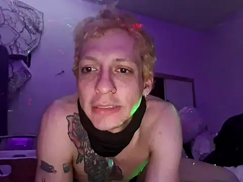 X_TorroGiUS3PP33_x webcam