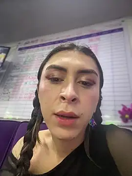 Sara_Davina webcam