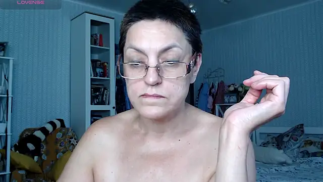 BloomingAllure webcam