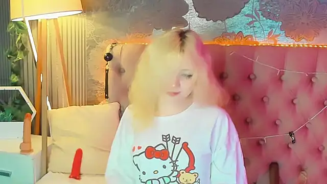 EmilyAngells webcam