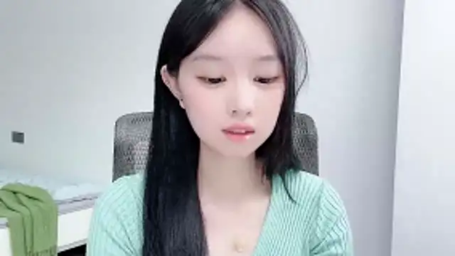 Yoyo33355 webcam