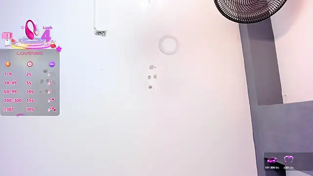 nahomyrusell_ webcam