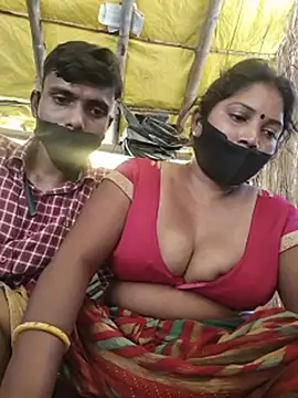 Indiandesicouple155 webcam