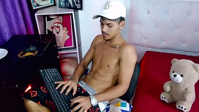 Angel_foxc13 Live Web Cam Show
