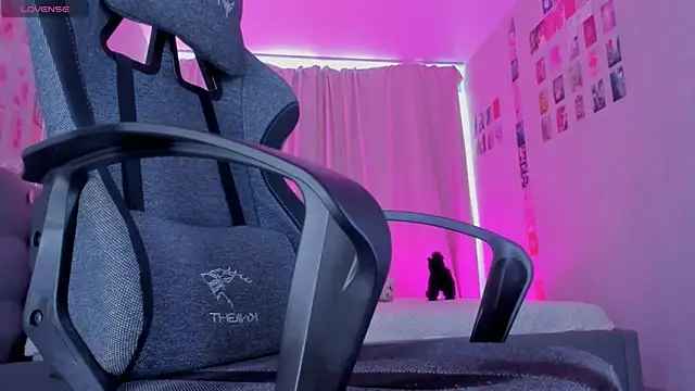 Eva_Harper webcam