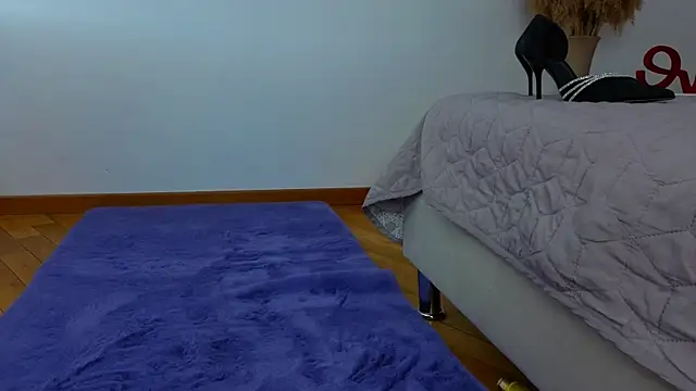 Kris_Crystal webcam