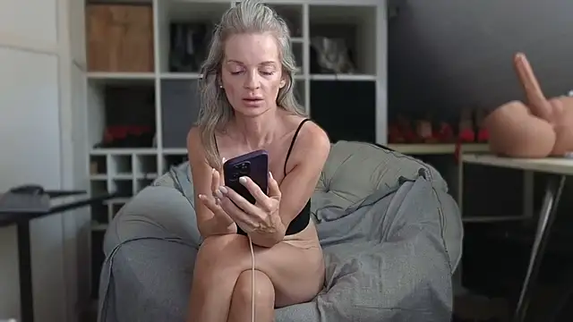 Sabdeluxe live sex cam