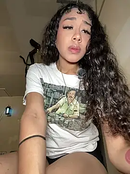 badbaby187 Live Web Cam Show