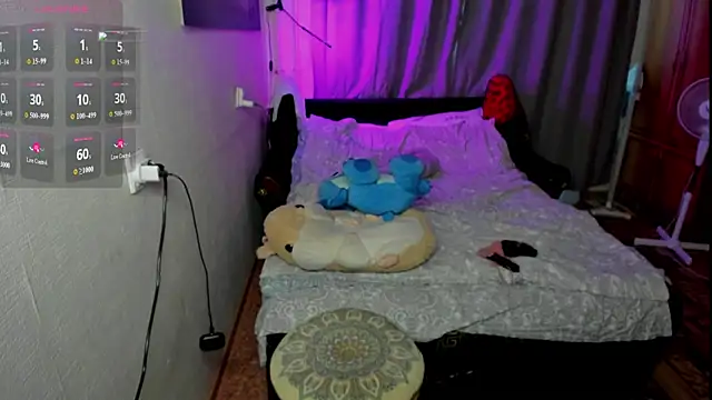monica__elder Live Web Cam Show