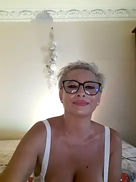 LunaBlaise webcam