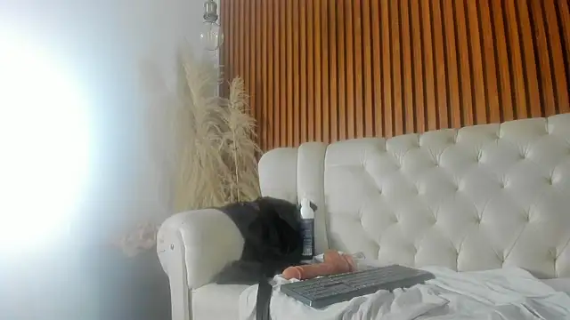 Brenda_Thomp webcam