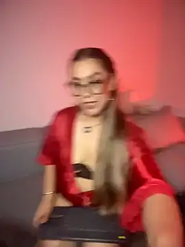 Im_sophiie webcam