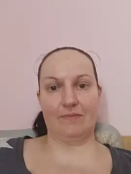 BustyLadyAlma webcam