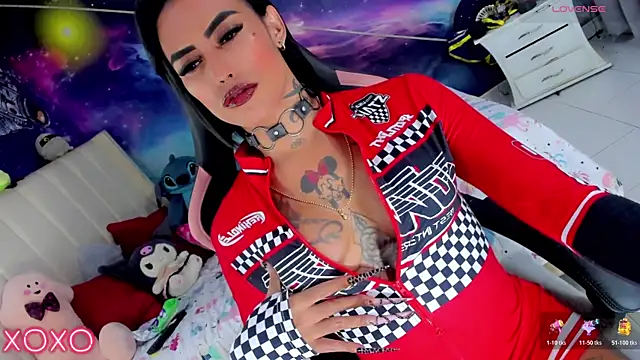 Nella_Dolls webcam