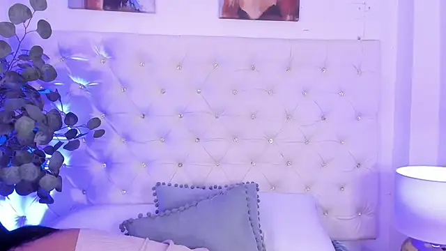 sophie_pariss webcam