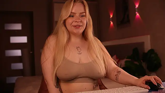 LisaLove3 webcam
