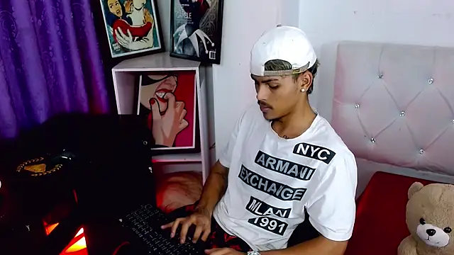 Angel_foxc13 webcam