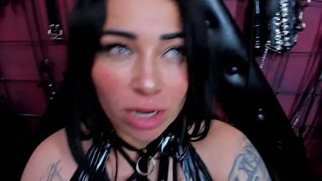 sadistic_aradia webcam