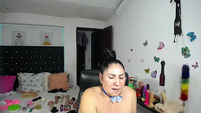 mature_bigboobs10 webcam