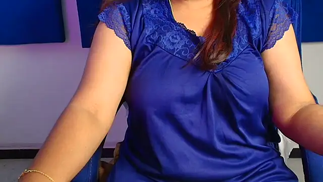 Anjali-Queen dirty talk cam girl