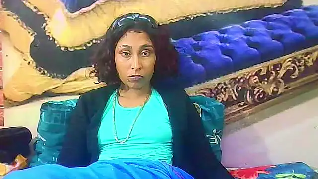 IndianSexyButt webcam