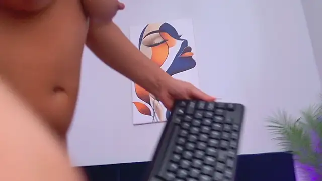 BlondieEve webcam