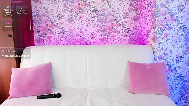 MissAlison__ webcam