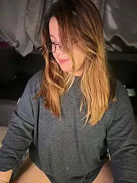 MerlyG Live Web Cam Show