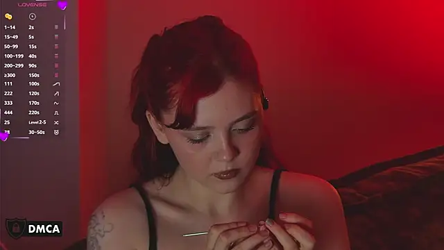 Nora__Ray webcam