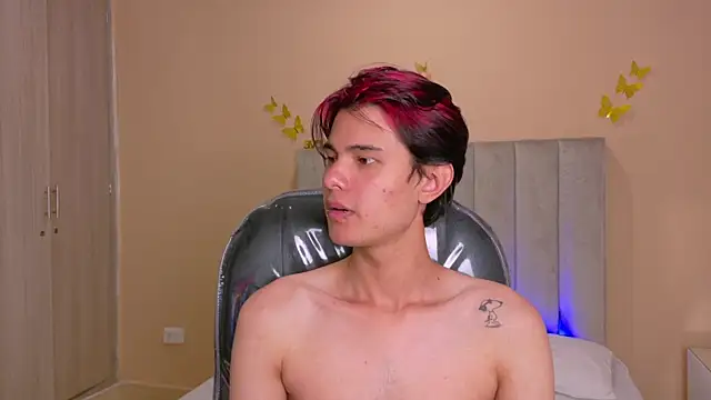 Derek_Sinn Live Web Cam Show