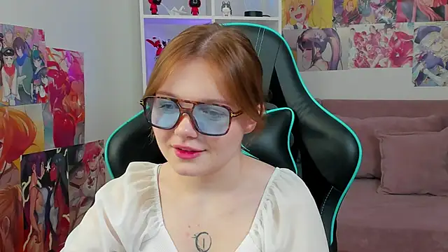 ElinaVale webcam
