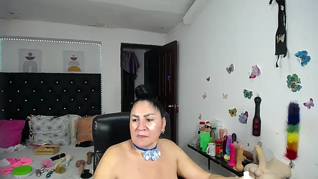 mature_bigboobs10 webcam