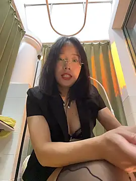 kikitt520 cam to cam room