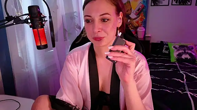 LadyLLS webcam