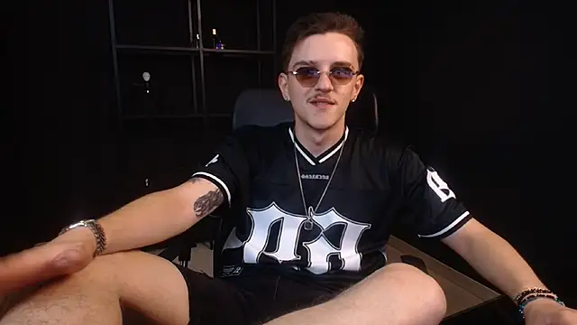 FelixStarkk Live Web Cam Show