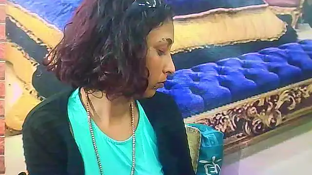 IndianSexyButt webcam