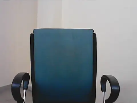 LovingPihu webcam